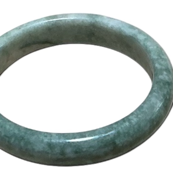 2 Genuine Green Jade Vintage Bangle Bracelets, Natural Color, Beautiful, Shiny - Picture 9 of 10